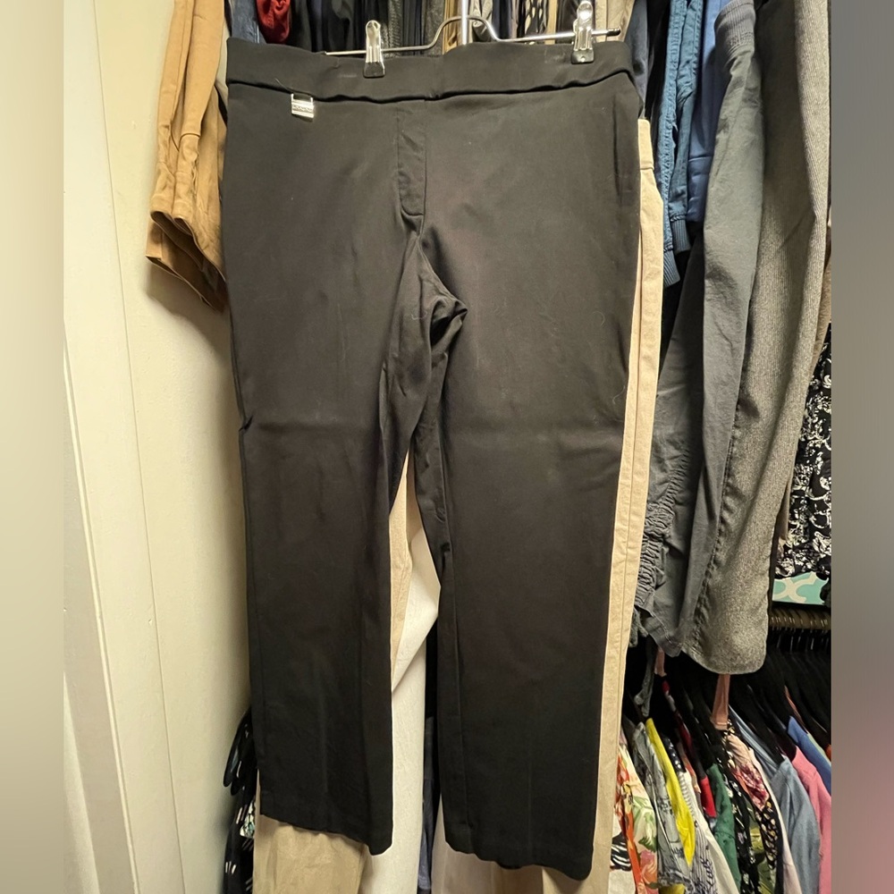 Emaline Petites pull on pants. Brand new without tags. 14P.